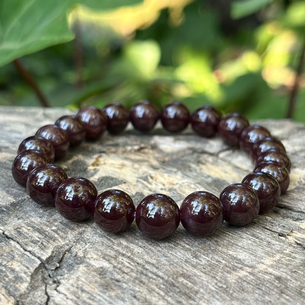 9mm stretchable‎ natural garnet bracelet